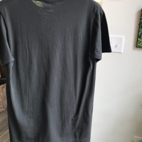 Tee for one of a kind friend - Picture 3 of 3